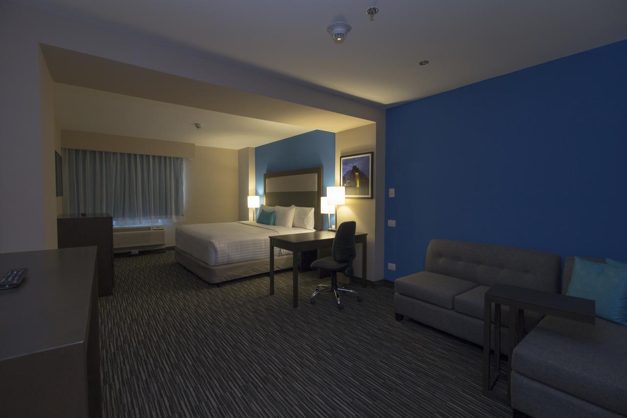 Chn Monterrey Aeropuerto, Trademark By Wyndham Hotel